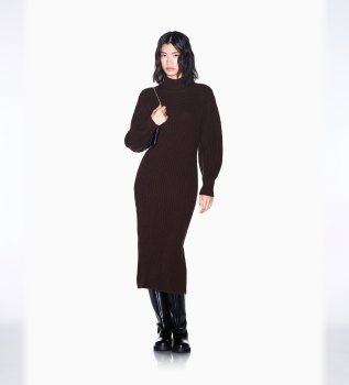 Vestito in maglia a coste marrone