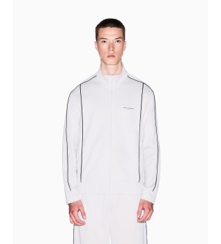 Windiges beiges Sweatshirt