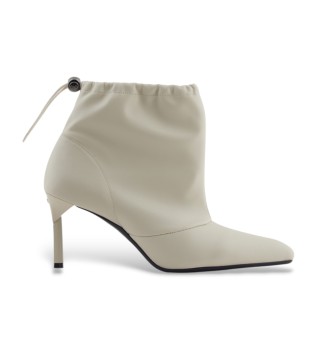 Beige fibre ankle boots