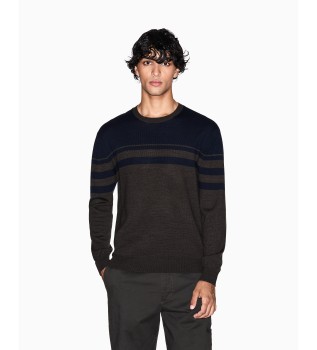 Brązowy sweter Distinc