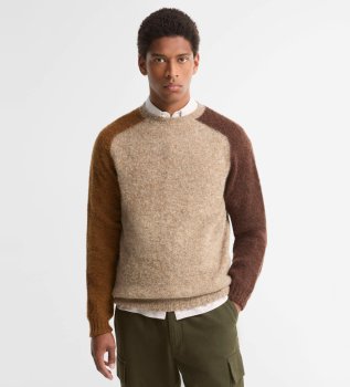 Brun uldsweater i colour block-design fra Scottish Made