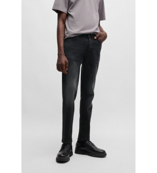Jean de coupe fusele en denim extensible noir profond