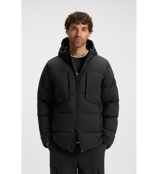 Water-repellent parka with black down filling