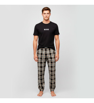 Conjunto de pijama preto liso e axadrezado