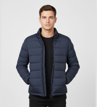 Casaco com boina azul