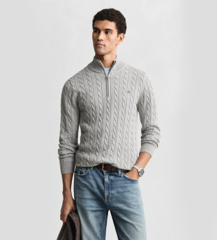 Pull en tricot torsadé demi-zippé gris