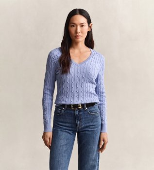 Gebreide trui met kabelsteek en V-hals blauw