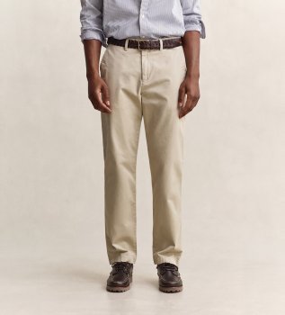 Classic Regular Fit chino pants in beige