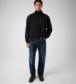 Schwarze Jacke mit Reißverschluss