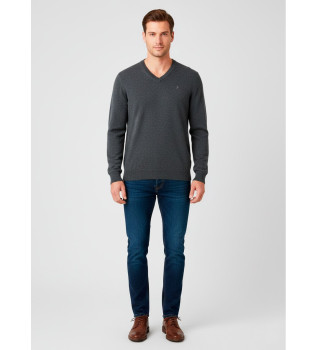 Grey woollen V-neck jumper