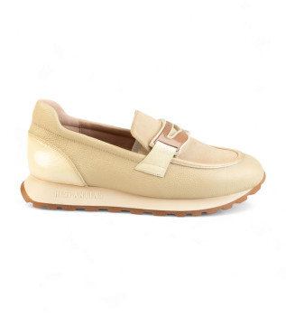 Športni usnjeni mokasini v bež barvi