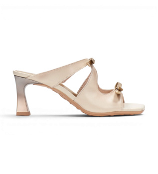 Sandali rosa e beige