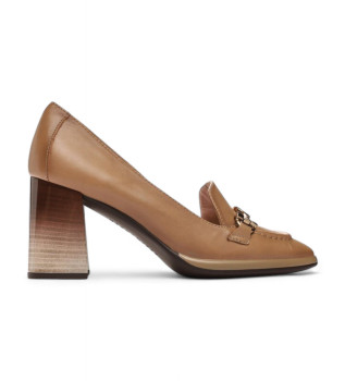Chaussures en cuir marron � bout carr�