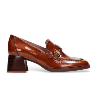 Zapatos de tacn de piel tiras marrn