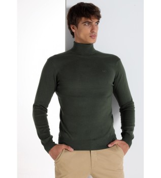 Basic jumper with green turtleneck