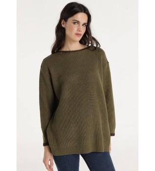 Carlota Taym green jumper