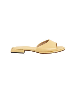 Sandales en cuir jaune S3153