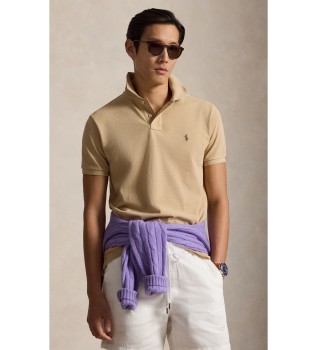 Le polo piqué beige iconique