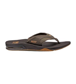 Fanning slippers brown