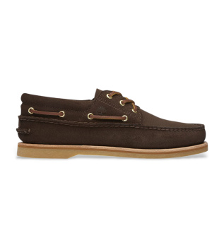 Crafted brown leather boat shoes