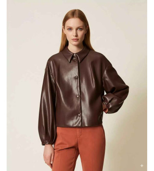 Chaqueta de efecto piel con cuello camisero marrn