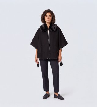 Poncho di panno con collo in pelliccia sintetica
nero
