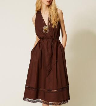 Robe longue en popeline avec broderie brune