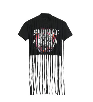 T-shirt med svarta fransar