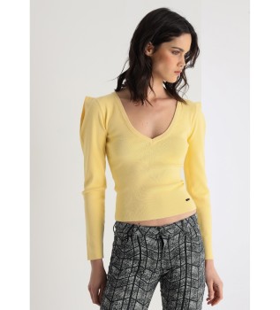 Pull ajust avec encolure en V jaune