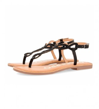Gioseppo Fyffe black leather sandals