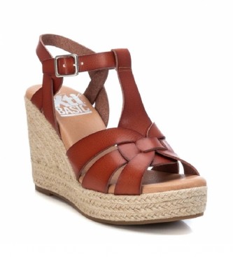 Xti Sandals 036725 brown -Height of the wedge 10 cm-.