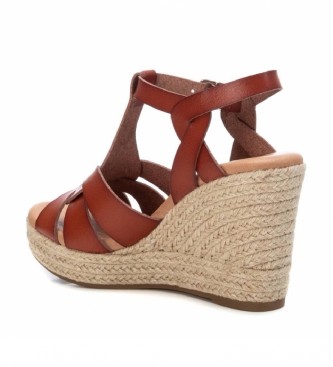 Xti Sandals 036725 brown -Height of the wedge 10 cm-.