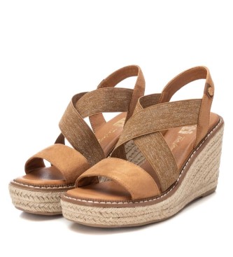 Xti Sandals 142326 brown -Height wedge 8cm