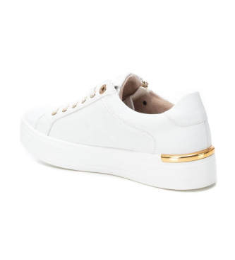 Xti Trainers 143126 white