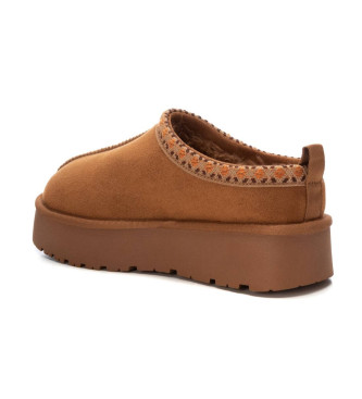 Xti Clogs 143237 braun