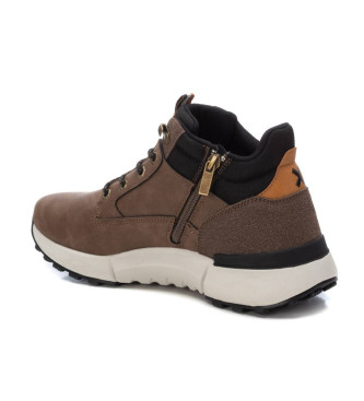 Xti Trainers 143163 brown