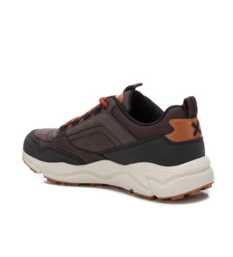 Xti Trainers 143172 brown