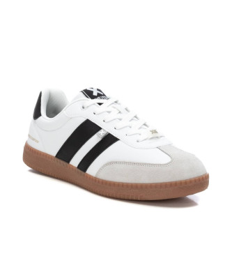 Xti Trainers 143486 white