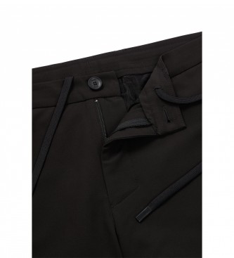 BOSS Spodnie Commuter Slim Chino w kolorze czarnym