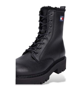 Tommy Jeans Urbani usnjeni gležnjarji črne barve