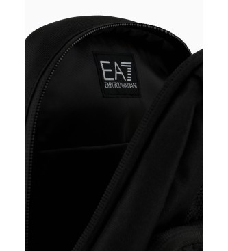 EA7 Train Core stor axelremsvska i tervunnet tyg ASV svart