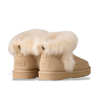 UGG Stivaletti Classic Ultra Mini Chalet in pelle beige