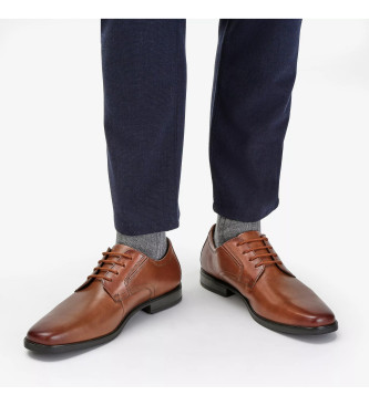 Clarks Howard Walk bruin leren schoenen