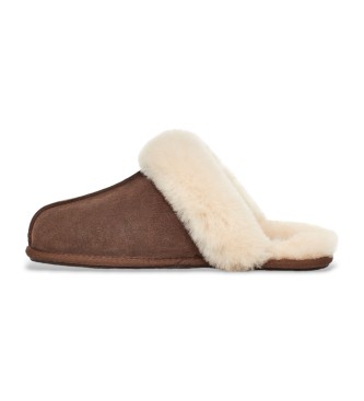 UGG Chaussons en cuir Scuffette II marron