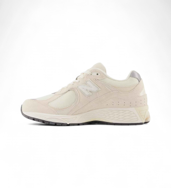 New Balance Chaussures en cuir 2002R beiges