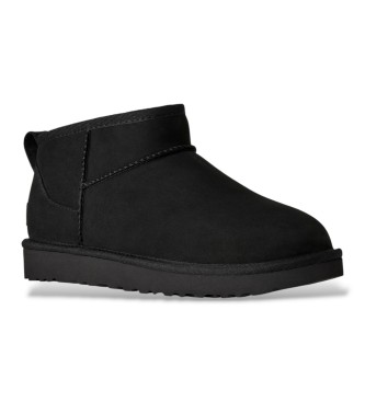 UGG Classic Ultra Mini Nubuck Stiefeletten aus Fell schwarz