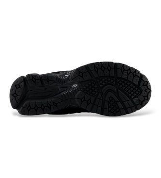 New Balance Buty skórzane 2002R czarne