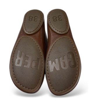 Camper Chaussures en cuir Right Nina marron