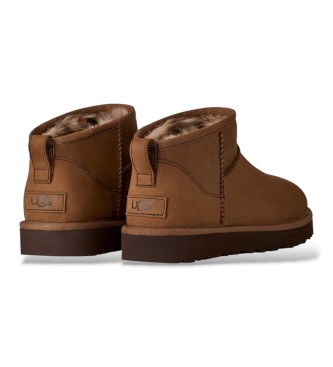 UGG Botins de Pele Classic Ultra Mini Nubuck castanho
