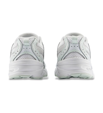 New Balance Copati 530 Bungee Lace beli